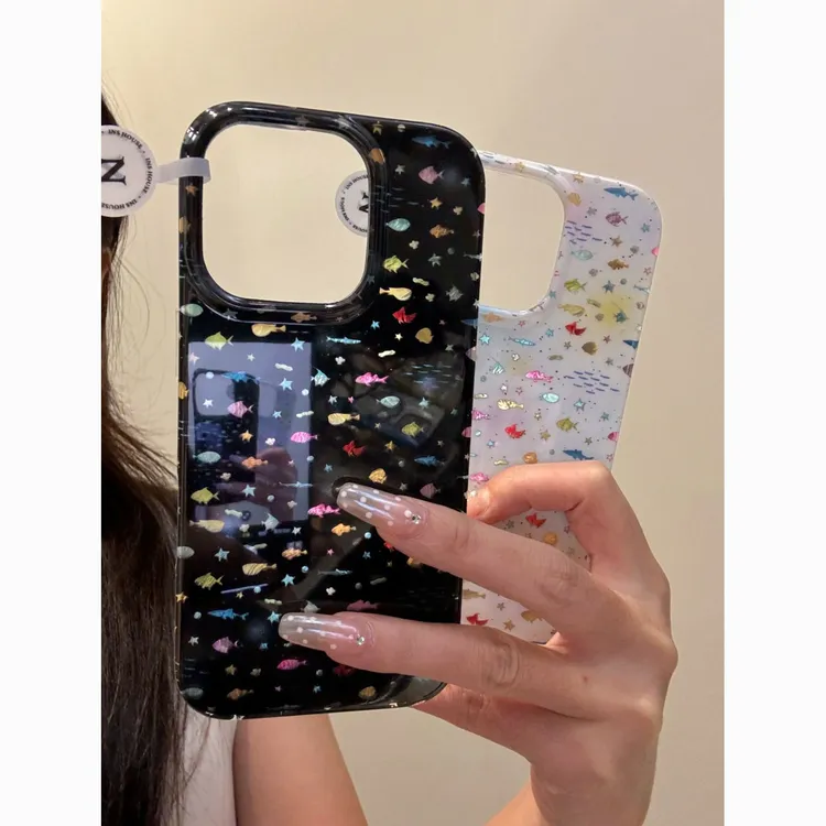 白底满屏小鱼适用于苹果17/16promax手机壳小米OPPO/华为VIVO女壳