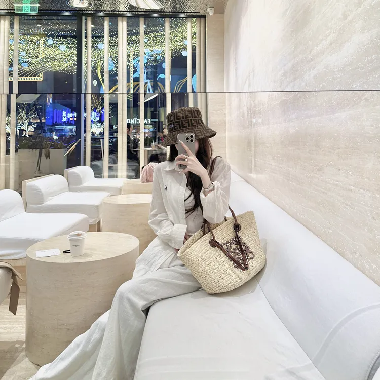 普吉海风棉麻刺绣白色衬衫复古百搭透气宽松上衣女显瘦气质高级感