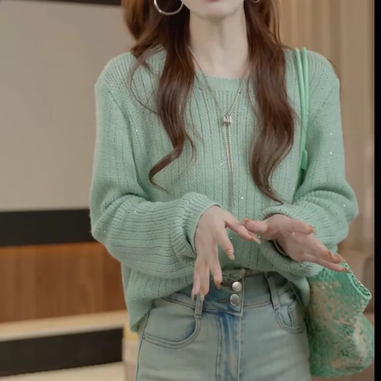 【泡菜少女】2025春季新款时尚百搭镂空项链圆领套头毛衣LK2501539