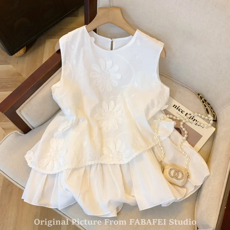 法式立体花朵无袖衬衫女夏季2025新款设计感别致漂亮气质显瘦小衫