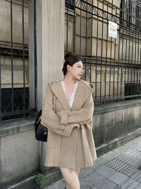 琪琪怪怪大码女装【不被定义的松弛】连帽针织慵懒毛衣开衫T57710QD