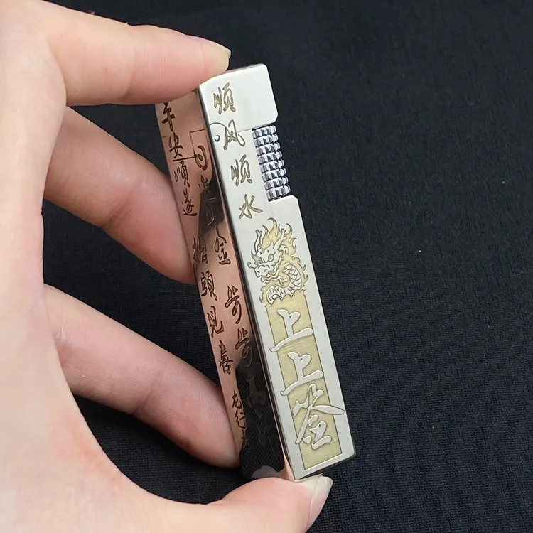  【镀铬R09上上签】纯黄铜镀铬手工雕刻立方煤油打火机高密封长续航