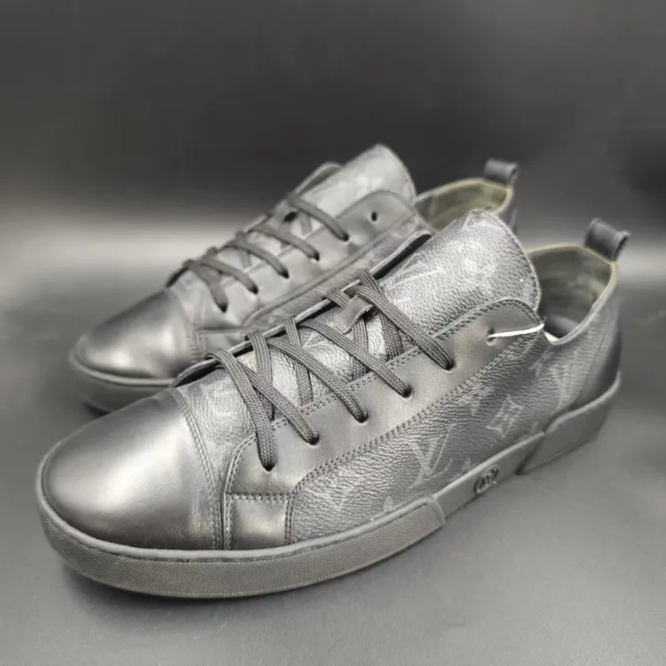 95新 LouisVuitton/路易威登 经典黑老花贝壳头板鞋41欧码 cat839