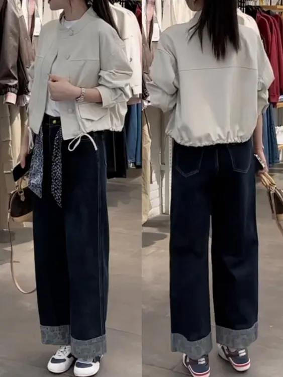 秋冬新款冲锋衣外套女短款夹克拼接洋气九分直筒牛仔裤显瘦穿搭