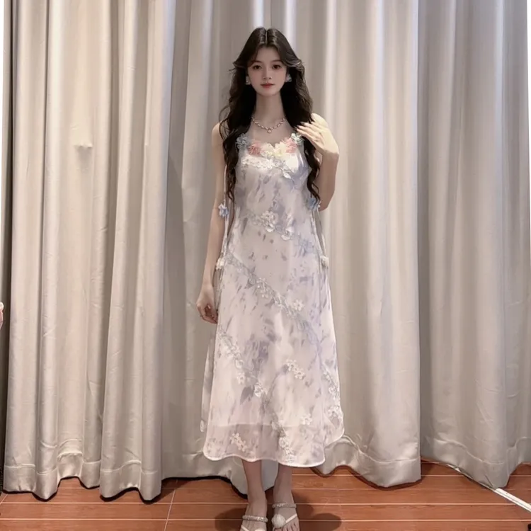 IEF/爱依服2025新款夏季吊带纯欲风气质显瘦蕾丝甜美法式连衣裙