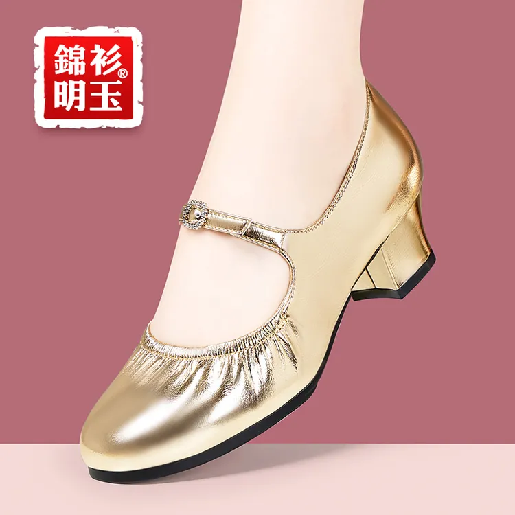 新疆舞鞋软底不累脚不磨脚100%真皮女舞蹈鞋