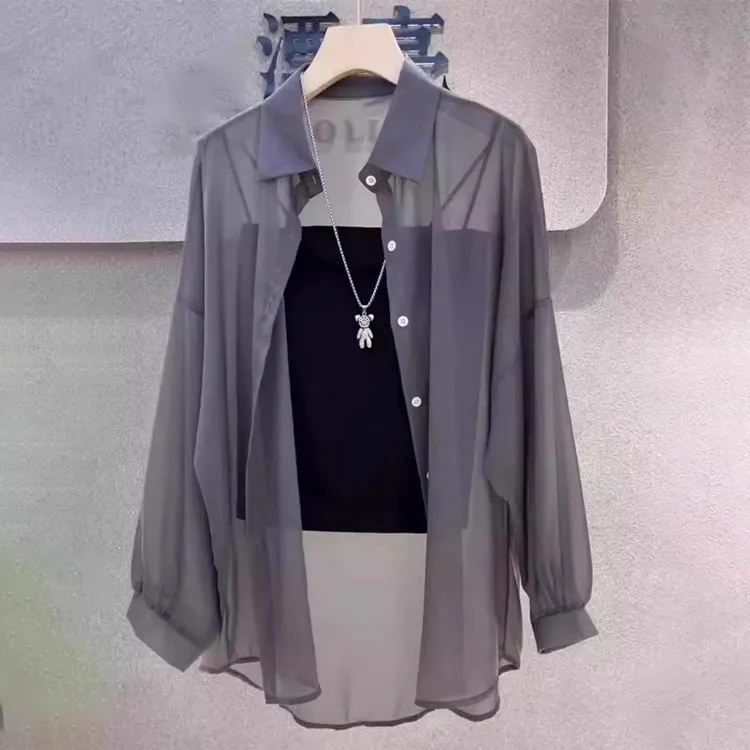 灰色薄款微透防晒衬衫女夏天配吊带的外搭开衫薄纱罩衫防晒衣
