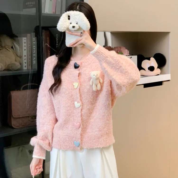 洋气送小熊公仔外穿针织开衫毛衣女秋冬新款百搭软糯上衣针织衫