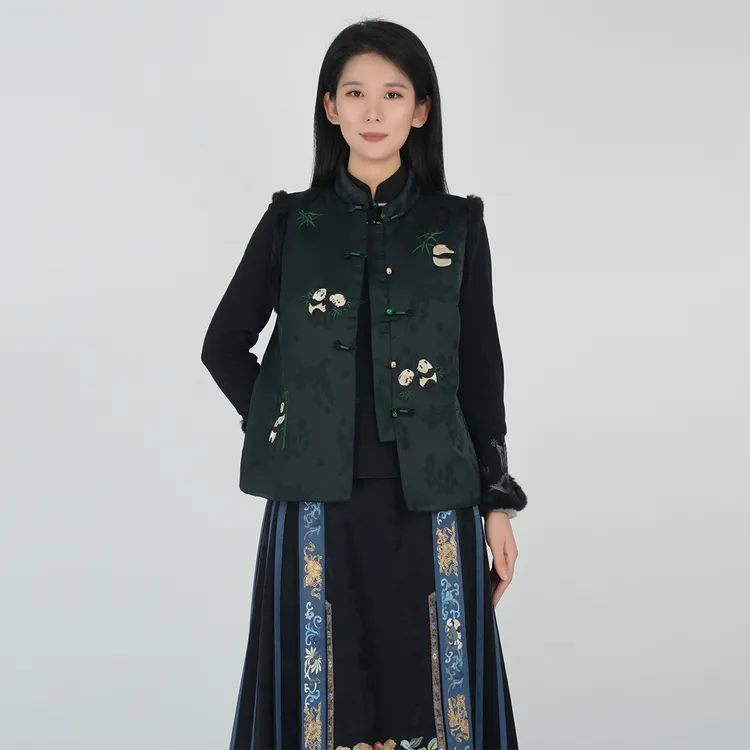 浒城古娘夹棉国风熊猫图案刺绣一字盘扣百搭优雅中式马甲WGMJ002