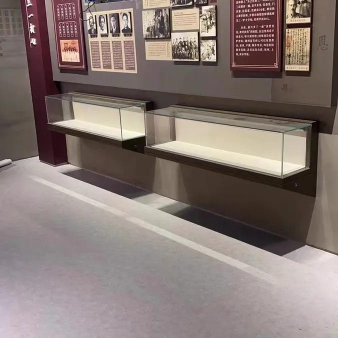 高端玻璃透明挂墙组合展示柜用于展厅陈列文物等物品