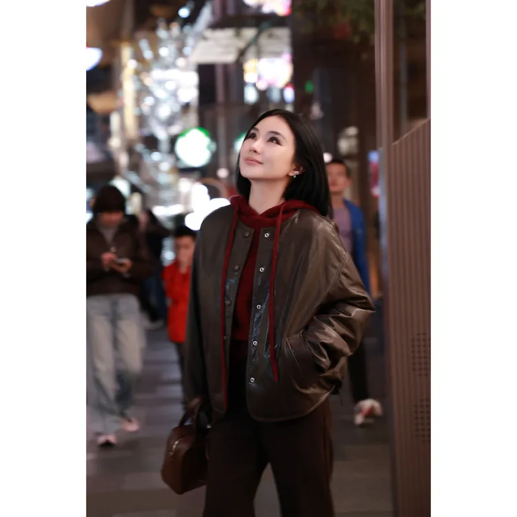 【妙妙精选】HUANGNAJI乌木棕-圆领时尚气质设计感羊皮鹅绒服1006