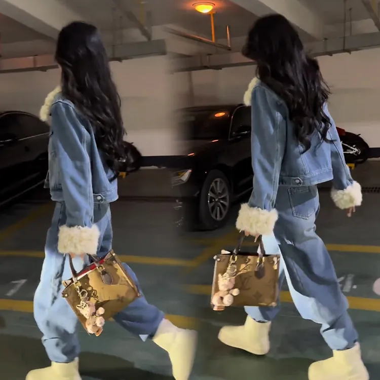 2025秋冬新款时尚显瘦气质网红高档套装女高级百搭宽松大码两件套