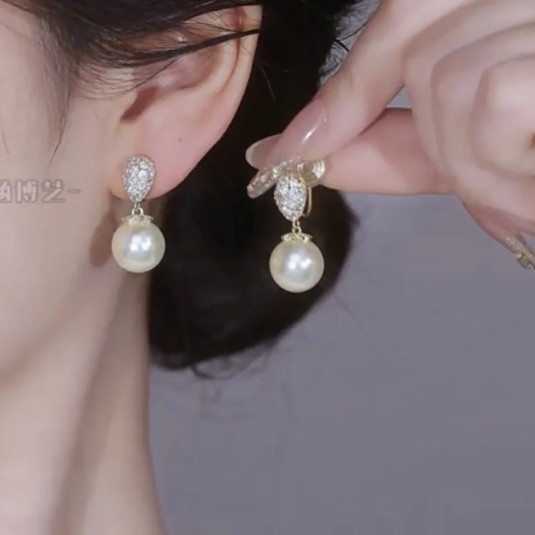 铜合金耳饰 优雅气质百搭新款无耳洞蚊香盘耳夹商品图