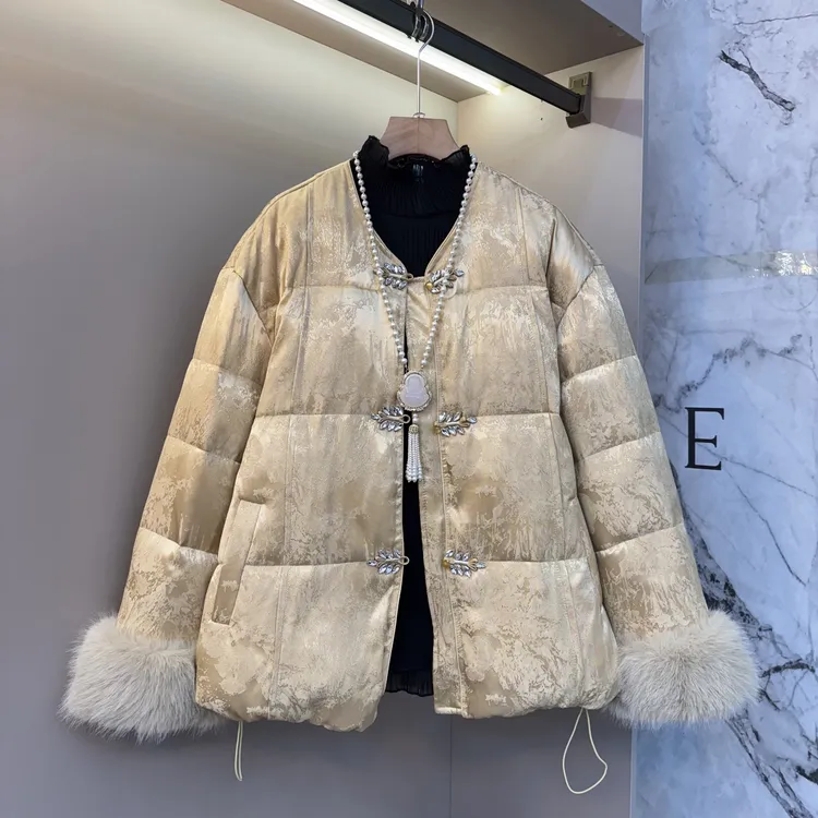 2025时尚胖mm显瘦新中式提花休闲钻盘扣百搭大码洋气毛袖外套2570