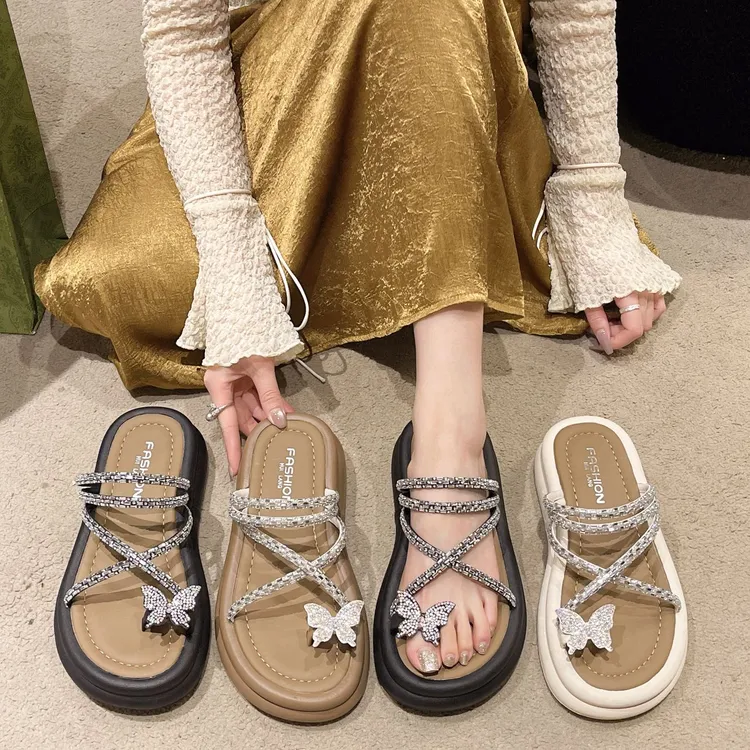水钻凉鞋2025年夏季新款蝴蝶套趾仙女风沙滩鞋厚底松糕两穿拖鞋女