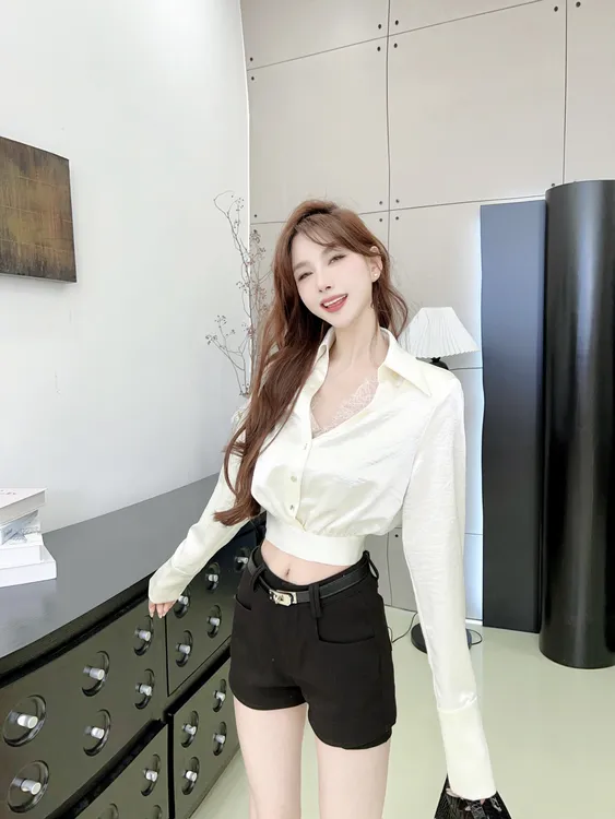 《维纳斯之夜》高级感缎面衬衫拼接蕾丝收腰显瘦#8533