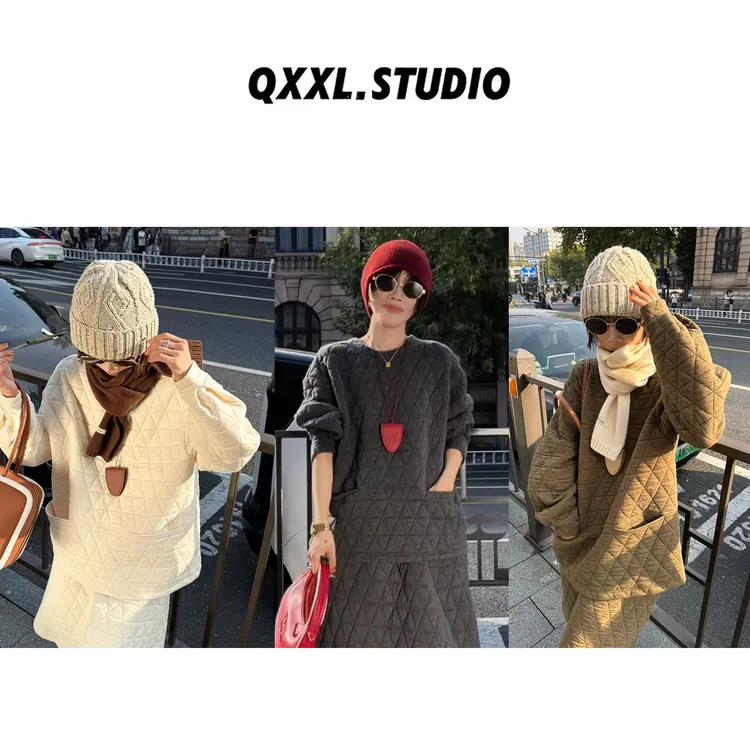 邱小小丽呀 秋冬新款菱形格套头棉卫衣女圆领宽松后拉链设计上衣