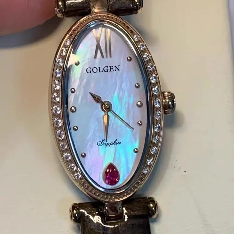 时尚复古翻盖怀表女士椭圆形简约气质小巧皮带轻奢腕表