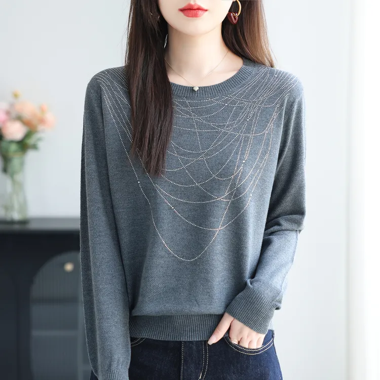 大码胖mm打底衫秋冬轻奢高级感烫钻上衣2025新款显瘦藏肉女士毛衣