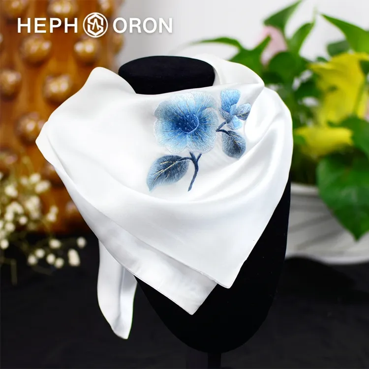 HEPHSORON苏绣丝巾礼盒送妈妈白色刺绣百搭高级感桑蚕丝真丝丝巾