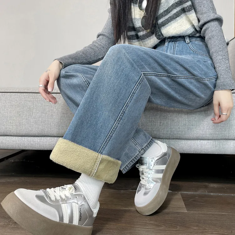 窄版加绒阔腿牛仔裤女秋冬爆款2025新款高腰显瘦小个子加厚直筒裤