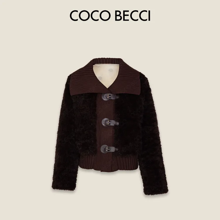 COCO BECCI【生巧慕斯】90白鸭复古翻领皮毛羽绒外套CFLJD200285
