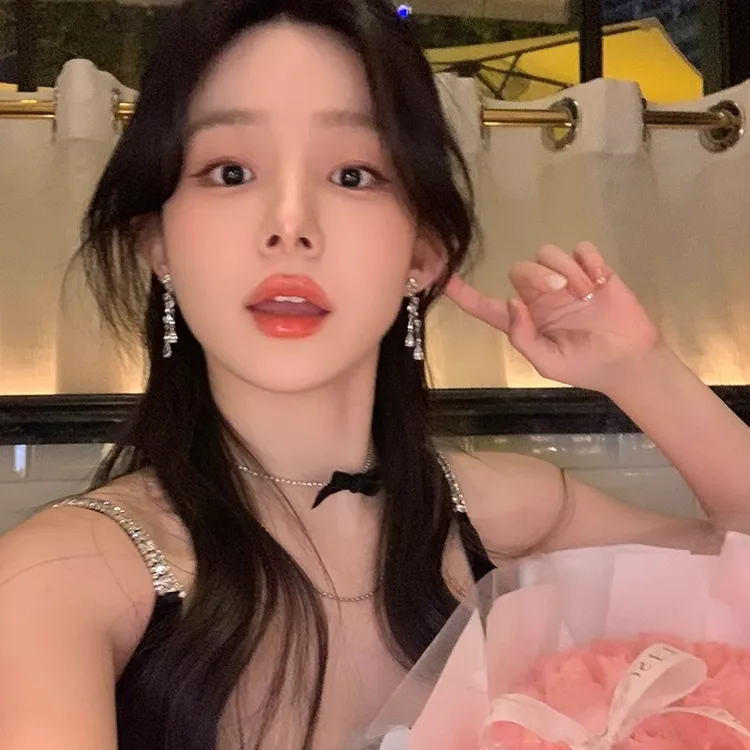 合金合成锆石耳饰 爱心水滴流苏耳环女小众轻奢高级感耳饰耳钉潮 