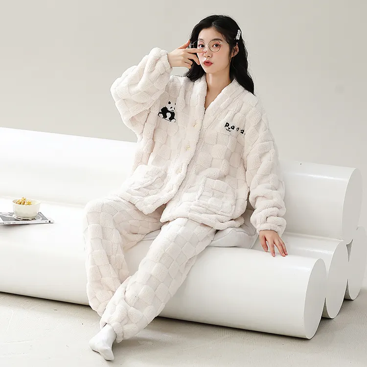 珊瑚绒睡衣女款秋冬季加绒加厚保暖开衫V领可爱熊猫家居服两件套