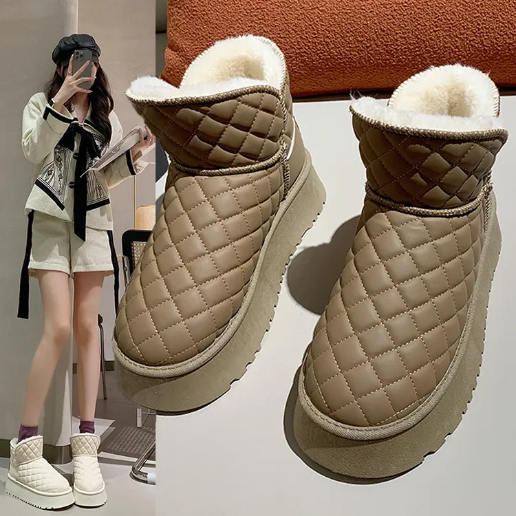 厚底雪地靴女加绒加厚2024新款冬季洋气保暖东北棉鞋面包鞋短靴棉