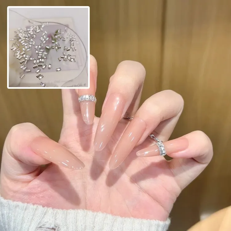 秋冬迷你白色长条锆石美甲钻饰品超闪奢华爆亮圣诞指甲配饰用品钻