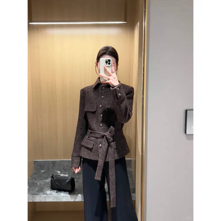 小香风酒红色粗花呢外套女秋冬2025年新款设计感收腰绑带呢子大衣