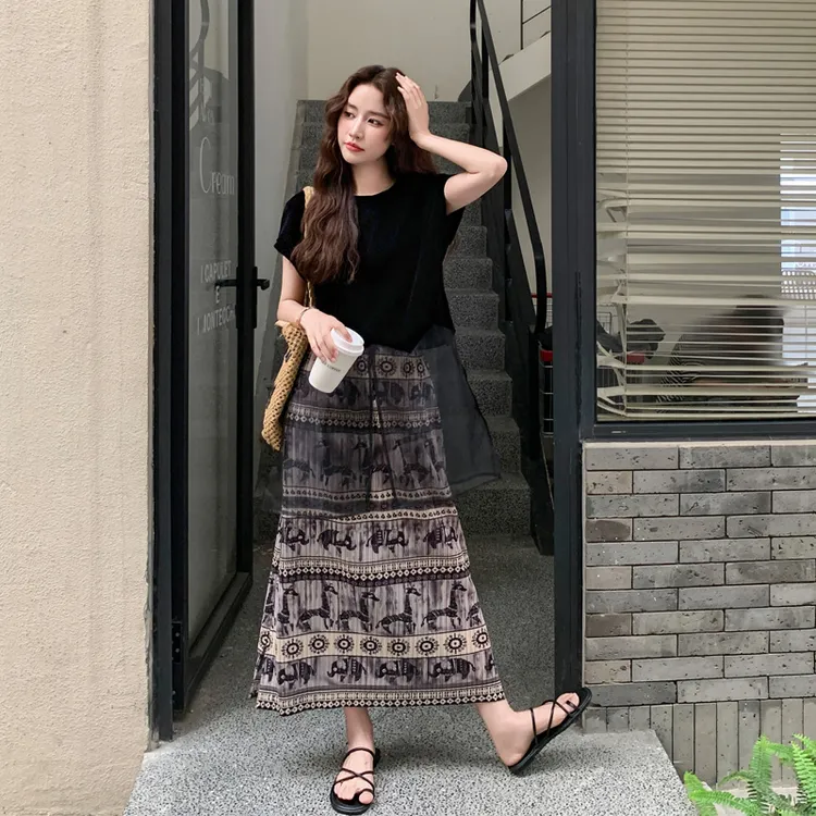 三宅风丝绒网纱上衣印花半身裙2025夏季新款复古轻奢优雅气质套装