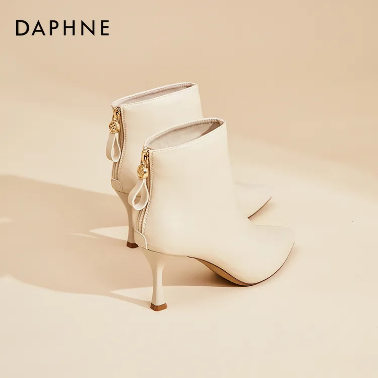 达芙妮细跟短靴女鞋2025春季新款尖头细跟时尚高跟时装靴子女款SS