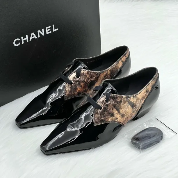 未使用 Chanel/香奈儿 秀款·复古双c德比鞋 38.5码 公价1w wz03