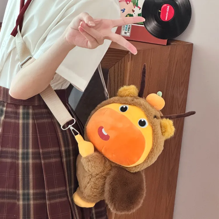 正版水豚噜噜玩偶斜挎包背包女生双肩包毛绒玩具公仔娃娃生日礼物