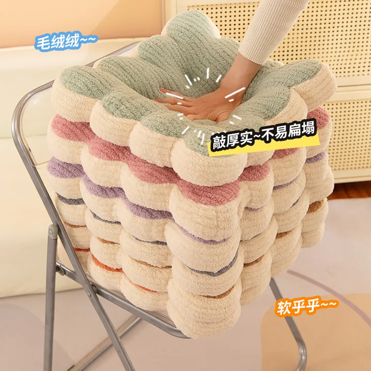 饼干坐垫办公室久坐凳子垫子学生教室座垫方靠垫加厚毛绒屁垫靠背