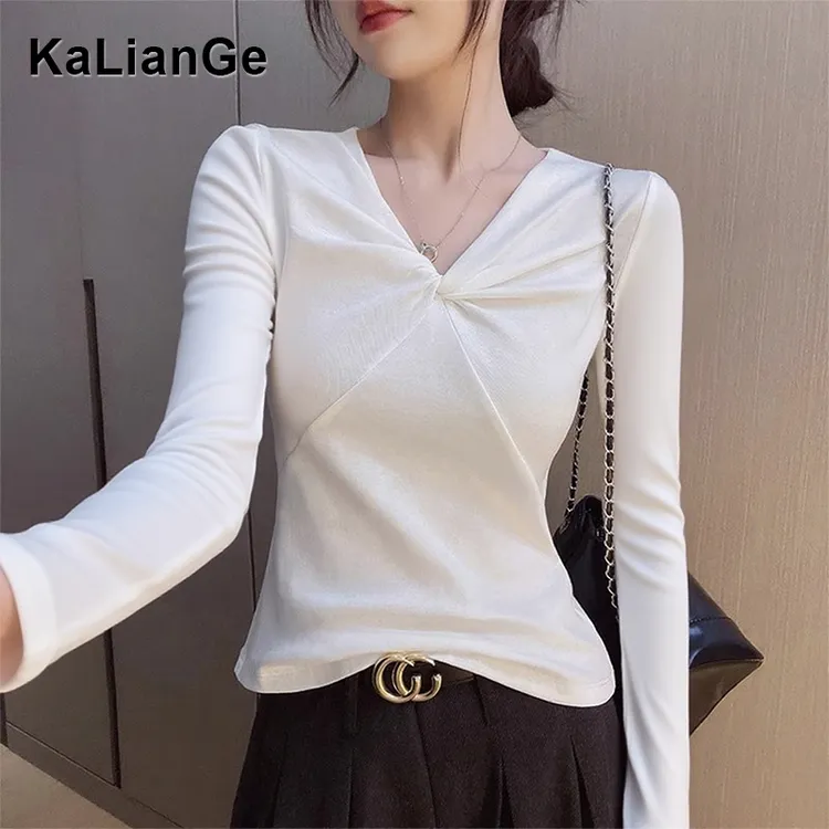 卡莲格/扭结V领气质显瘦T恤女秋季微胖mm修身百搭长袖打底衫上衣