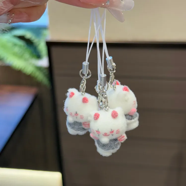 创意趣味恶魔kt猫挂件包包钥匙手机链植绒立体挂件送闺蜜礼物挂饰
