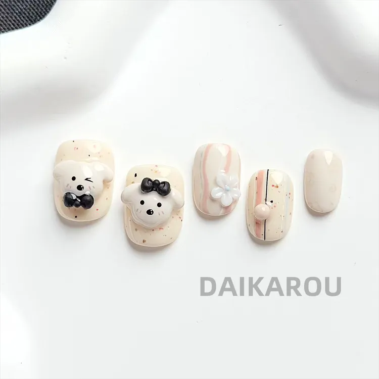 旺崽小奶芙 黛卡柔 预售 哇擦么 新甲型 短椭圆手工穿戴甲10片