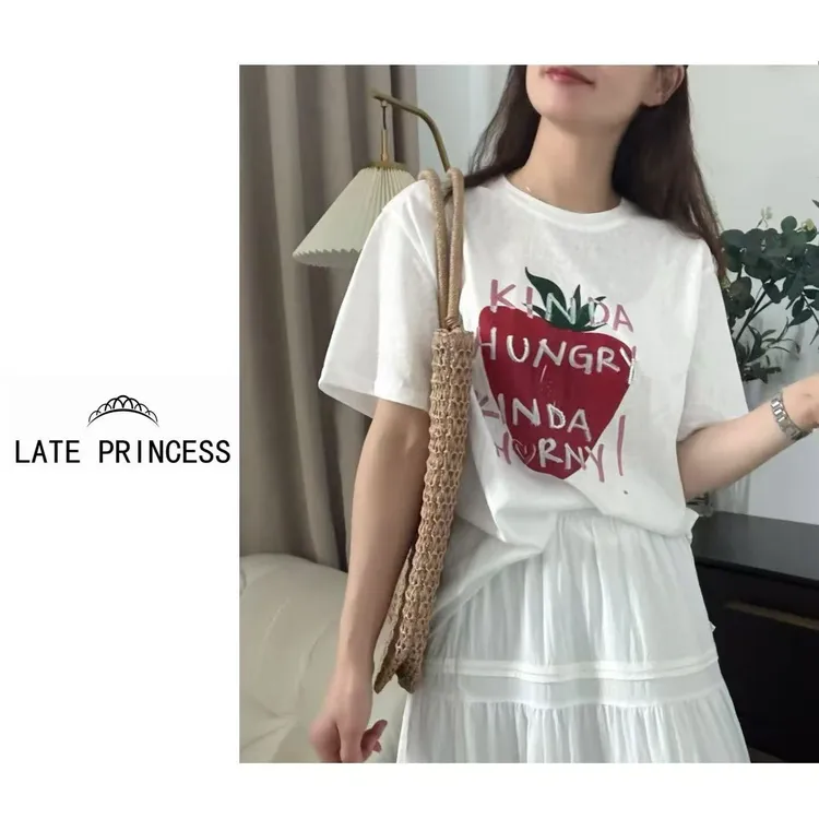 ❤LATE PRINCESS【草莓】夏季新款休闲百搭字母草莓印花T恤短袖