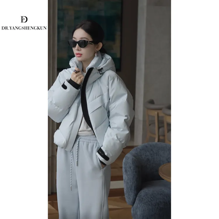 杨圣坤2025冬季新品90白鹅绒加厚保暖城市轻户外羽绒服EY2511242