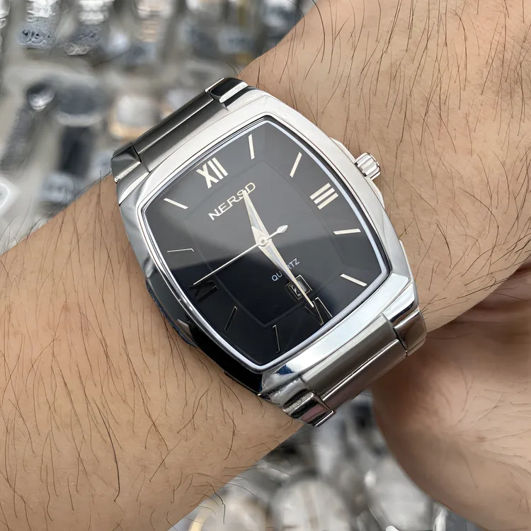 耐尔斯顿进口石英男表防水蓝宝石镜面精钢日历撤柜少量库存高品质