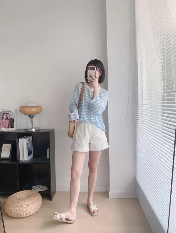 2025春夏新款韩系蓝色条纹长袖防晒T恤女白色百搭休闲短裤两件套