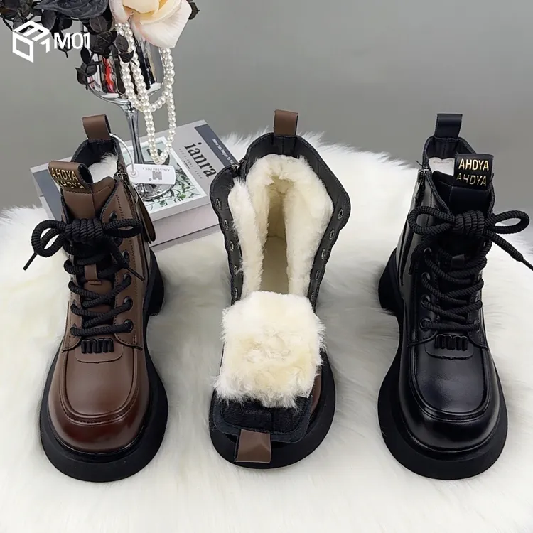 M01马丁靴女2025冬季新款时尚百搭雪地靴加绒加厚底棉鞋短筒