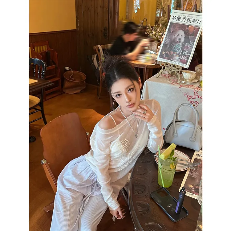 白色发泡印花防晒长袖t恤女宽松薄款罩衫上衣+高腰长款裤子两件套