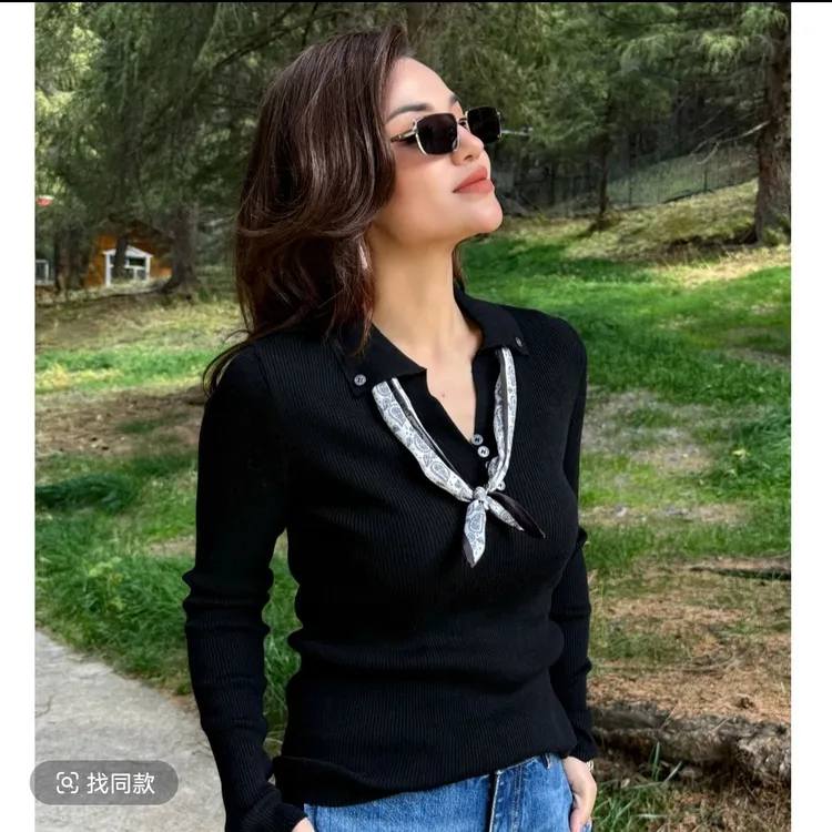 MUBINE 秋冬新款显瘦设计感法式翻领带丝巾针织衫 25259