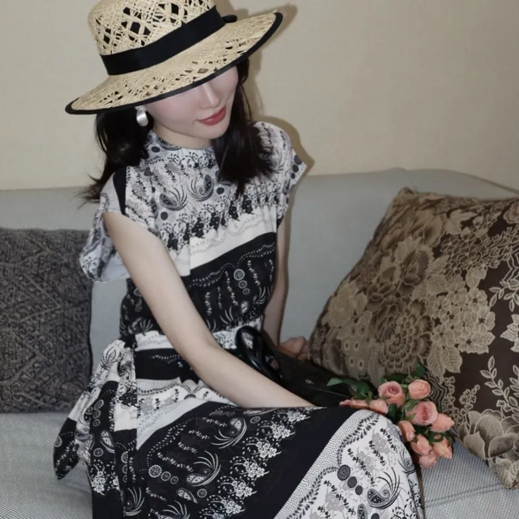 HELA AOMI “黑雪松”复古印花撞色圆领度假连衣裙CY5BZ72822