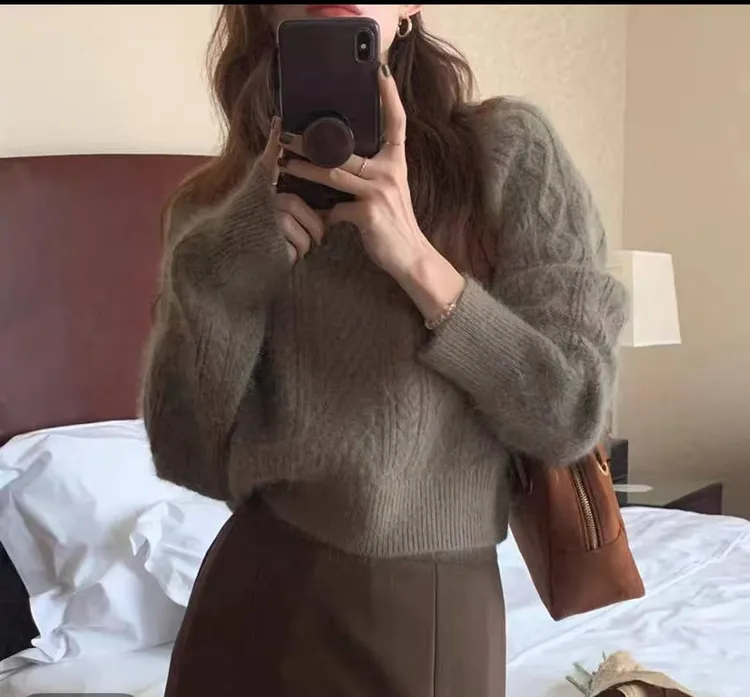 超好看短款厚实毛衣女秋冬高级感慵懒套头小个子软糯打底针织