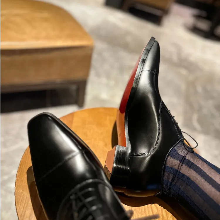 爬梯911RCL英伦牛津开边珠男士结婚干净感干净感男生红底皮鞋