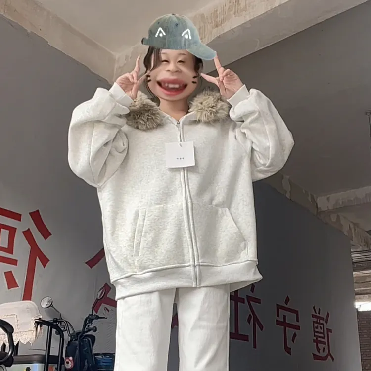 常规厚款连帽毛领加绒加厚休闲外套